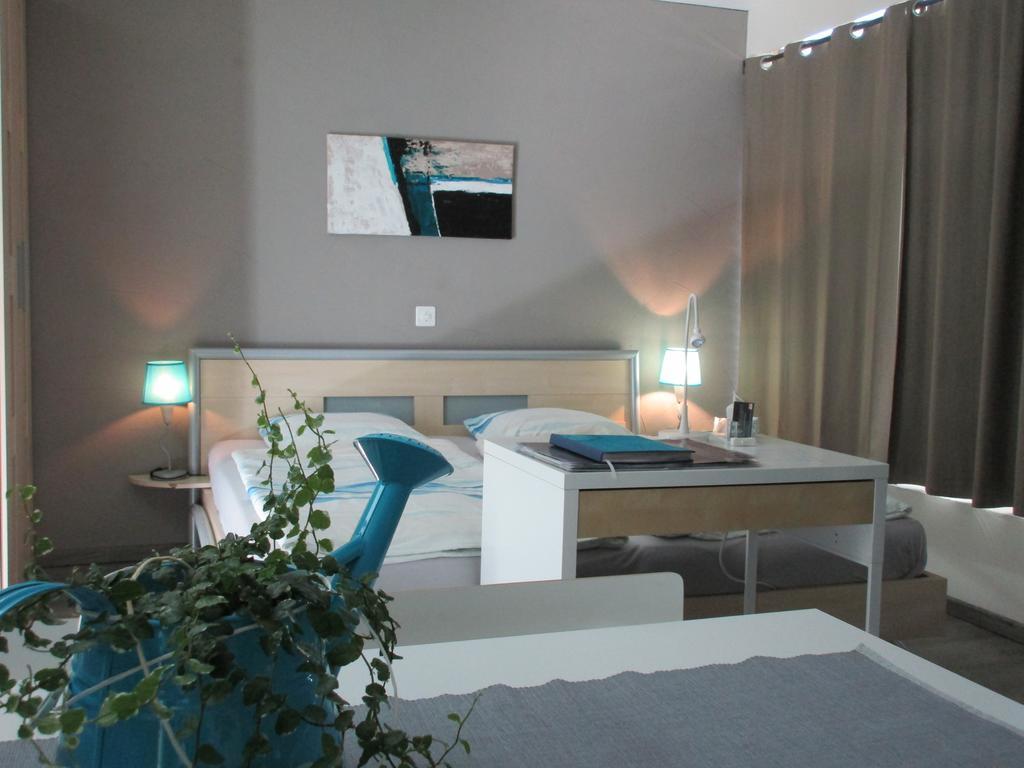Bnb Pavillon Paisible Orsonnens Room photo